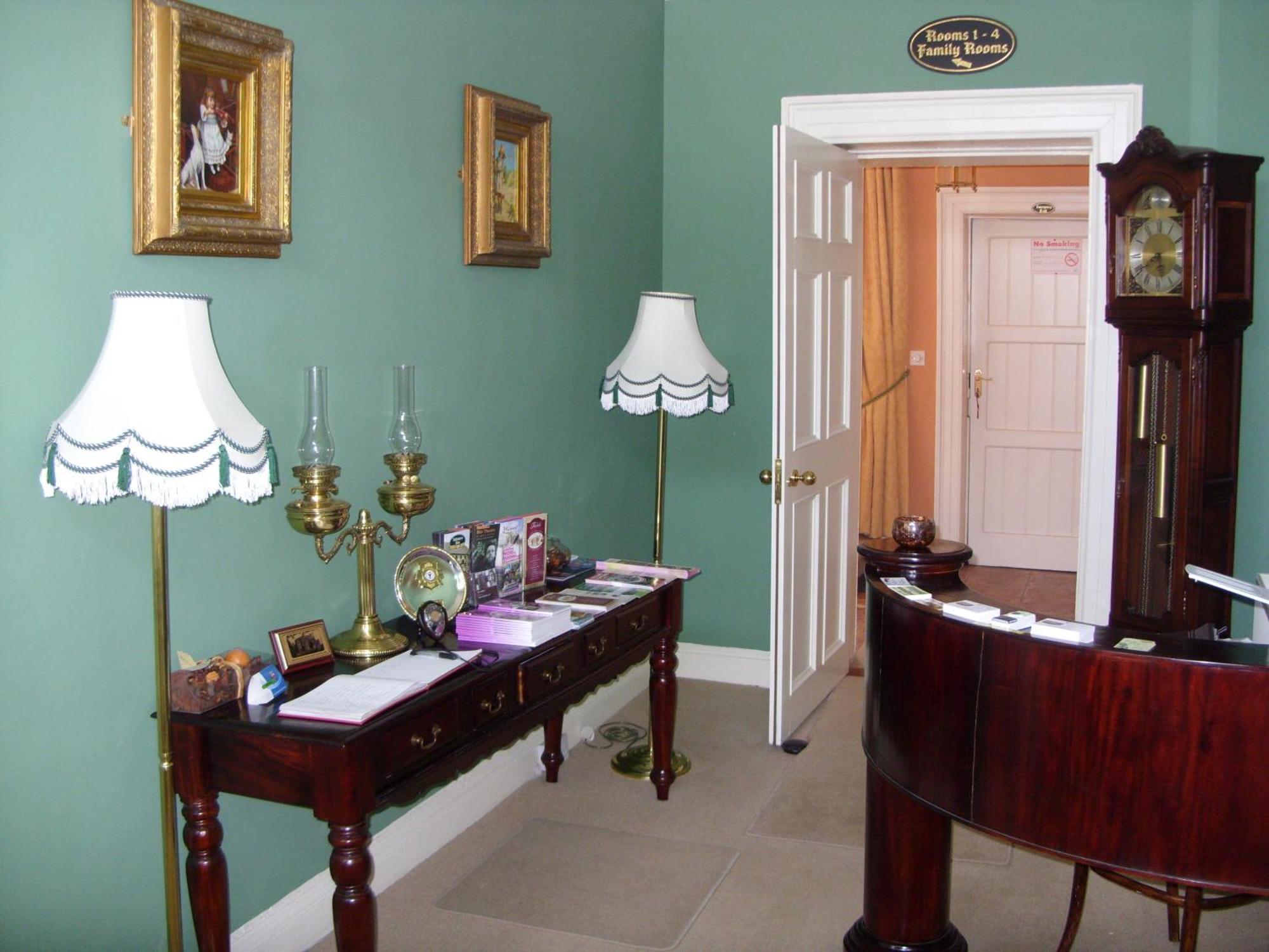 Townsend House Guest House Бирр Экстерьер фото